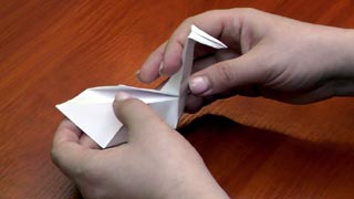 Создание бумажной фигурки (оригами) «Лебедь»